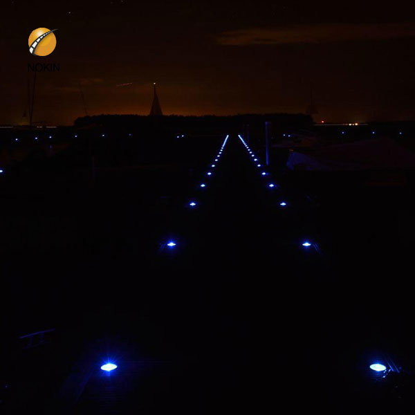 White Solar Cat Eyes Manufacturer Synchronized Road Pavement 